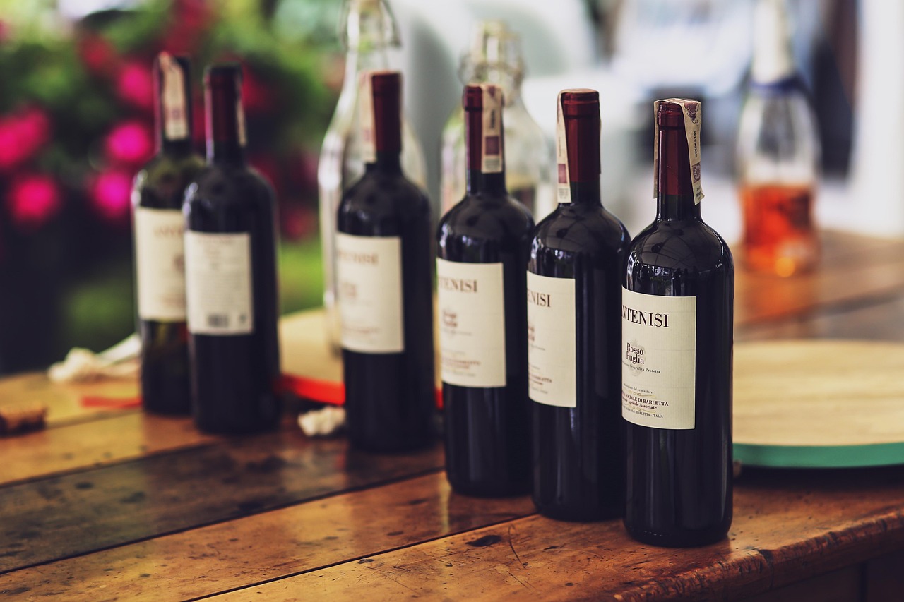中国红酒品牌排行榜前十名-国产十大红酒品牌2025年排名前十名榜单出炉