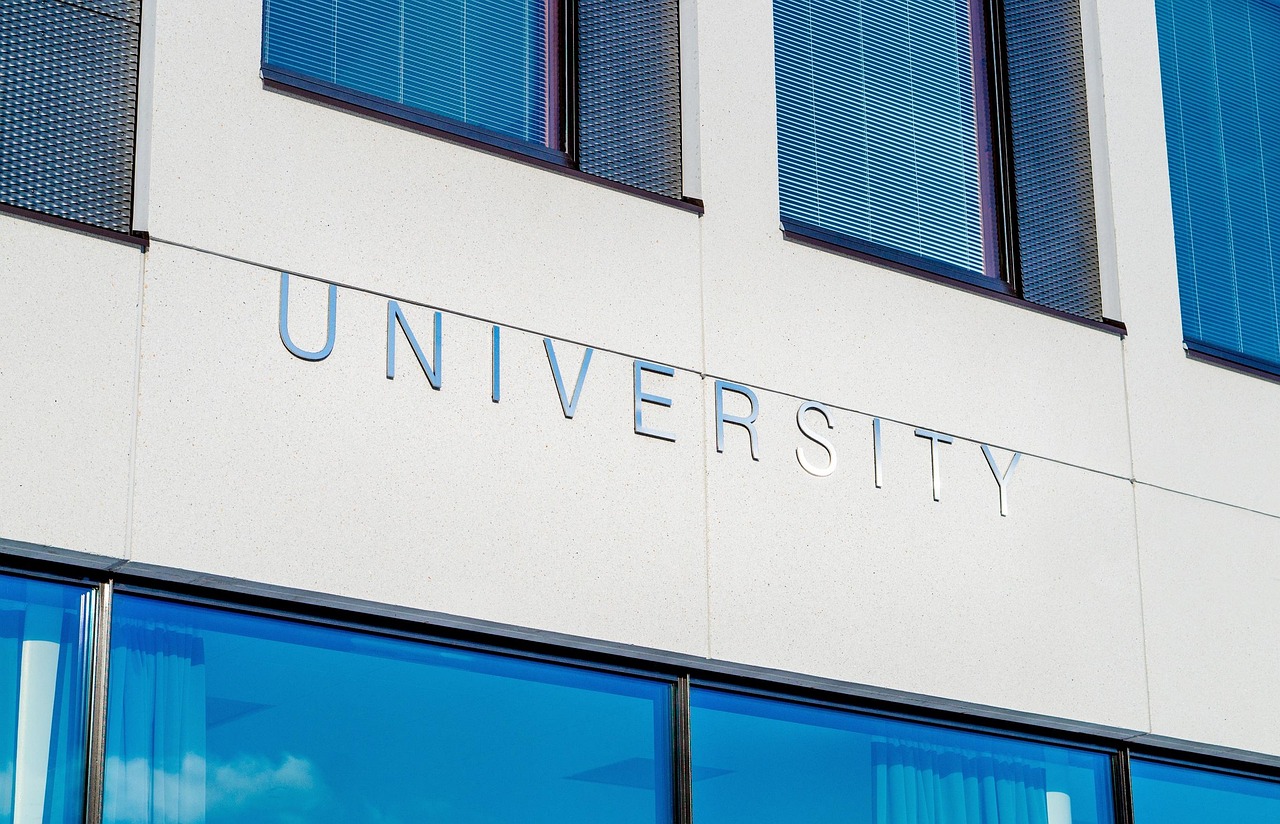 英国十大名牌大学2025近期排名前十名榜单出炉